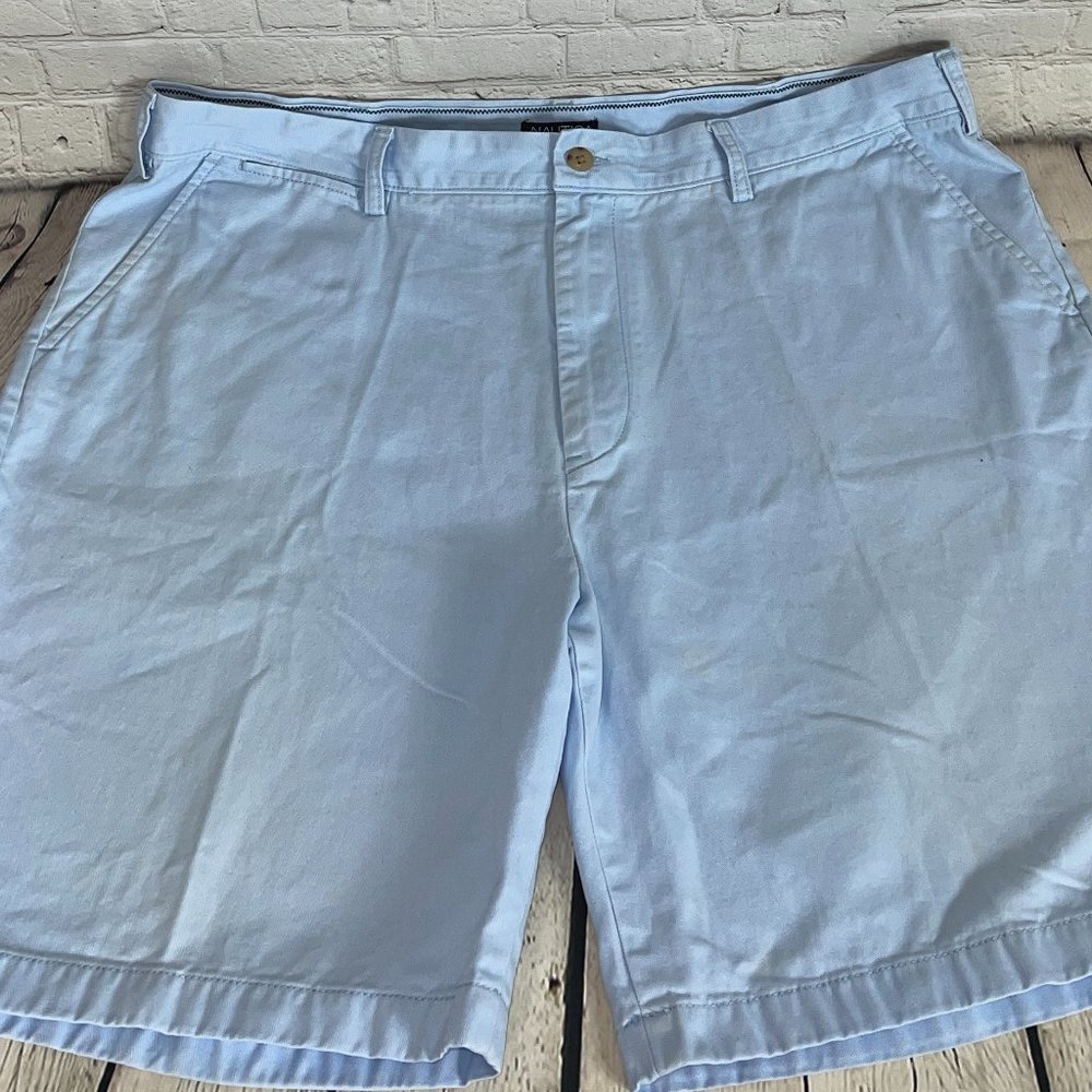 NAUTICA MEN'S FLAT FRONT WALKING SHORTS SIZE 42